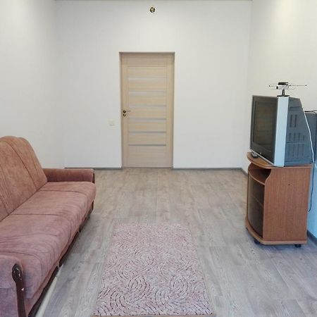 Apartment On Kryvorizhstal Street 35-24 Кривой Рог Экстерьер фото