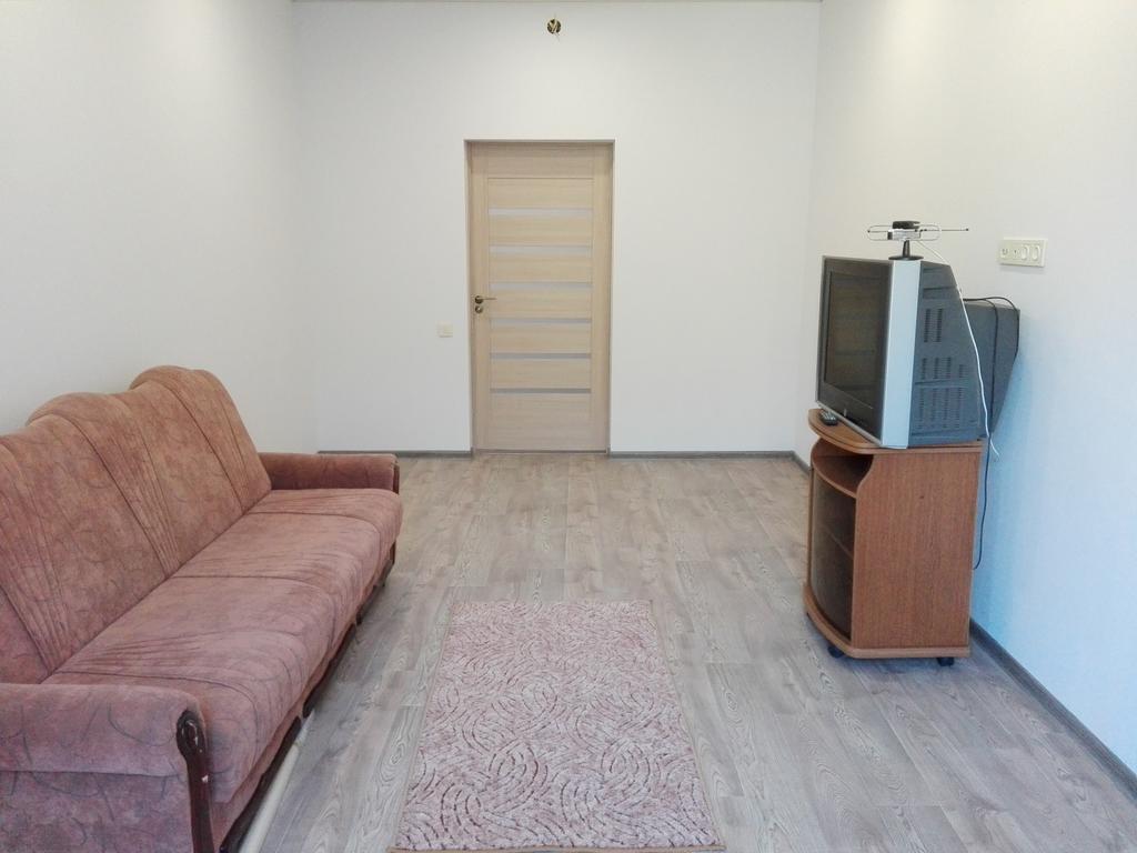 Apartment On Kryvorizhstal Street 35-24 Кривой Рог Экстерьер фото